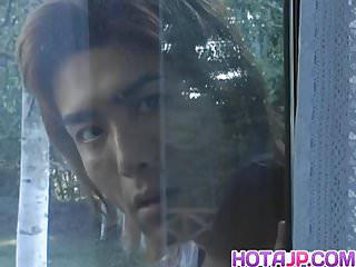 Hijiri Kayama wird auf der strasse gefickt