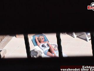 Deutsche Milf treibt es offentlich mit ihrem Partner